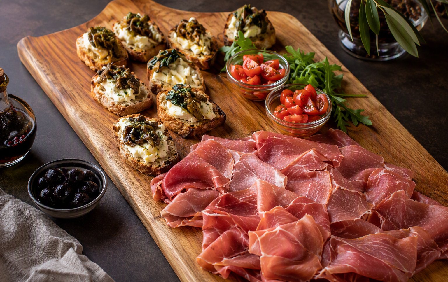 Tagliere di salumi e formaggi al forno